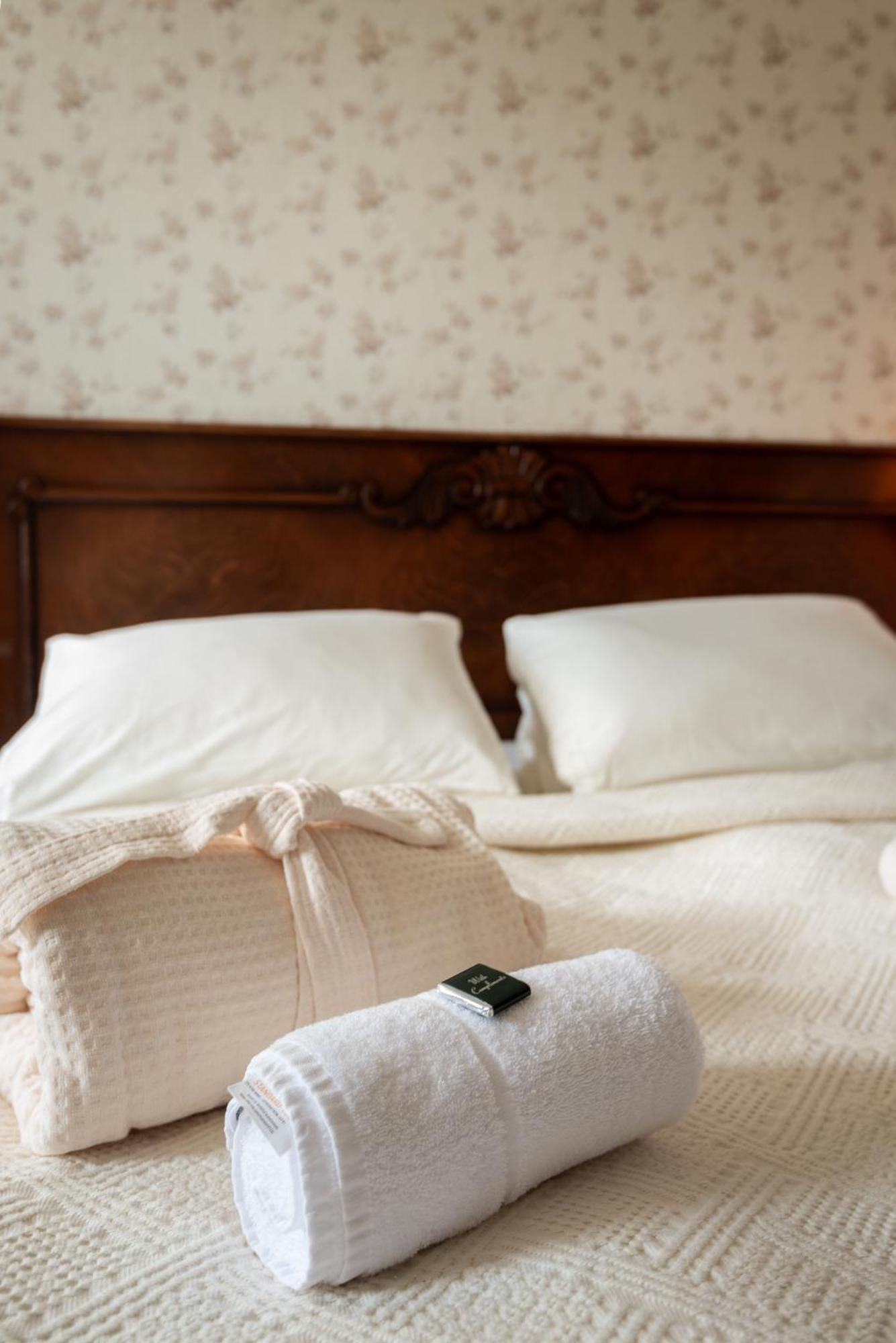 Boutique Hotel Anna By Ej Hotels Holt  Eksteriør bilde